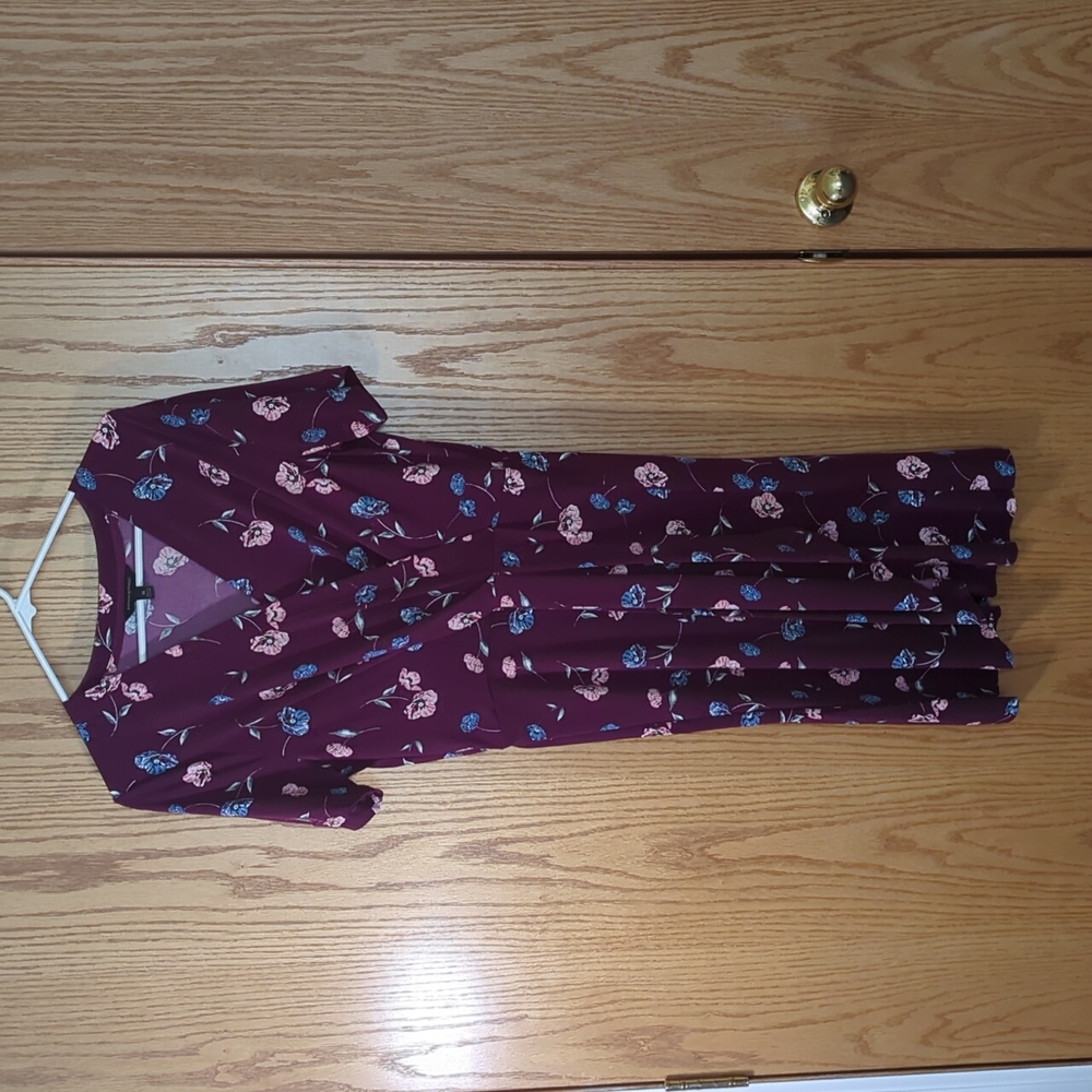 Banana Republic Dress Casual Midi faux wrap burgundy floral